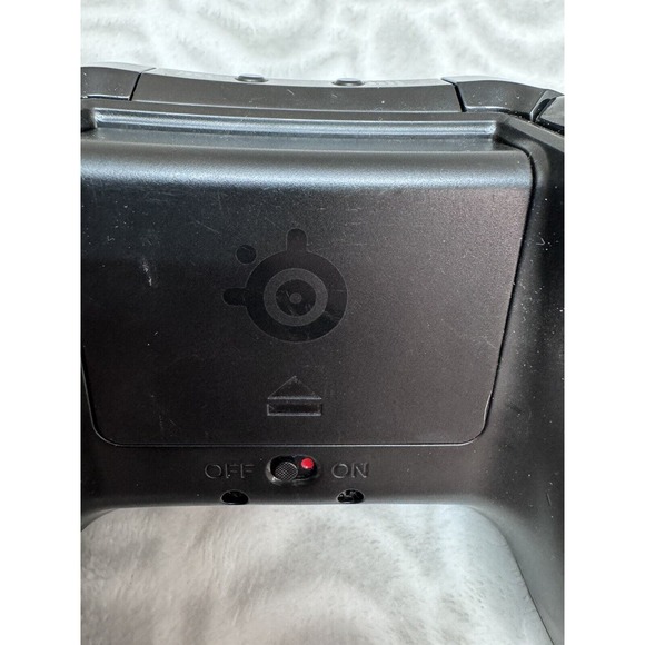SteelSeries Stratus XL Bluetooth Wireless iOS Device Gaming Controller 69026 - Picture 7 of 7
